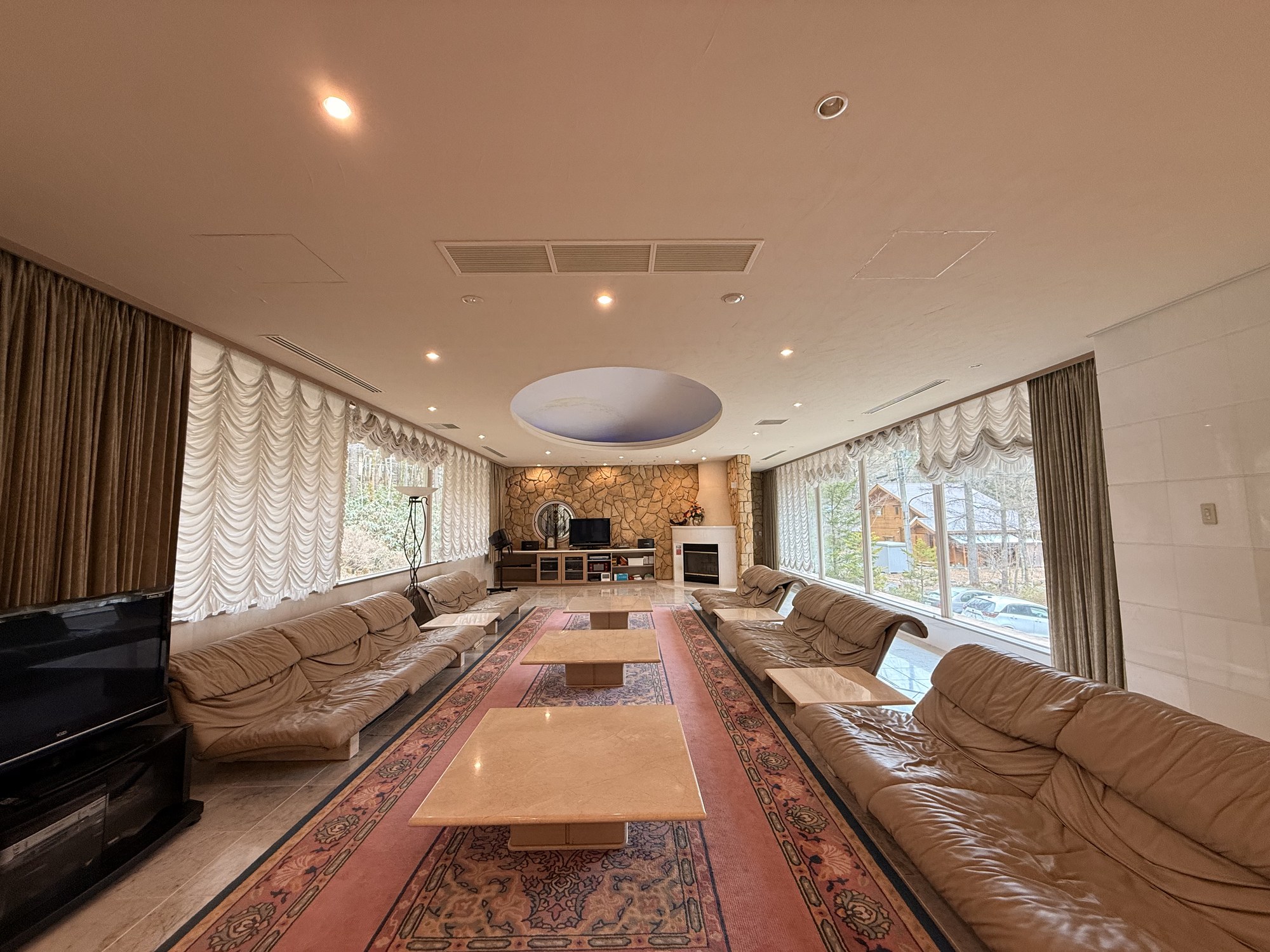 Executive Lounge